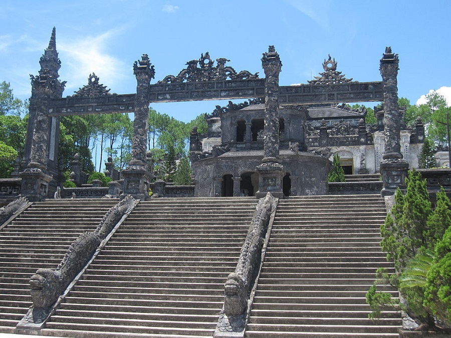 Hue City Tour – Full Day Transfer By Private Car Service